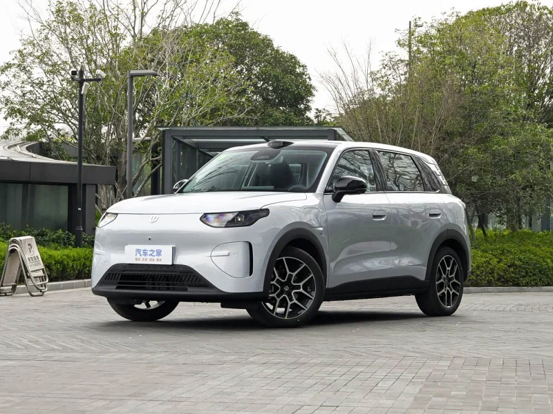 Leapmotor A10