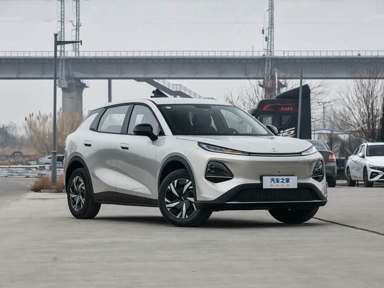 Changan Qiyuan Q05 - 405 Air